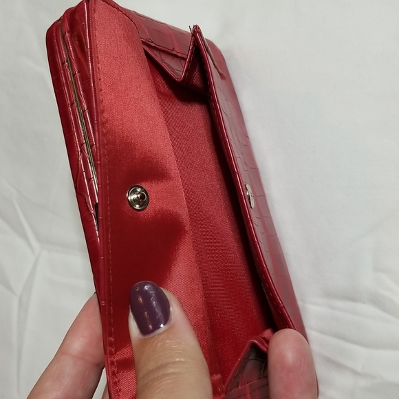 Red Clutch Wallet GUC - Picture 4 of 9
